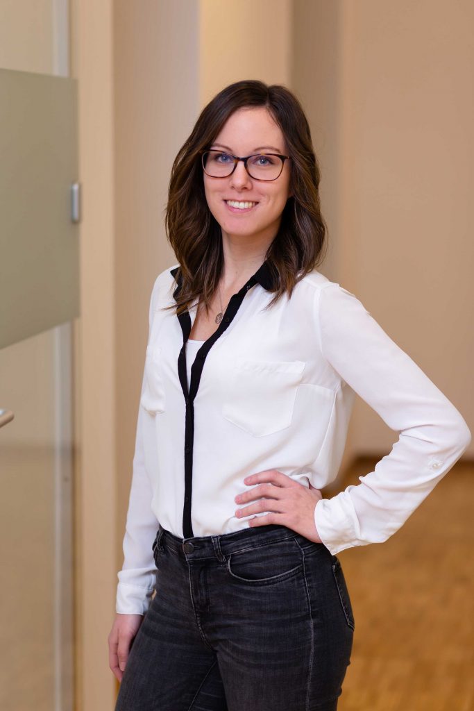 Bettina Thesak