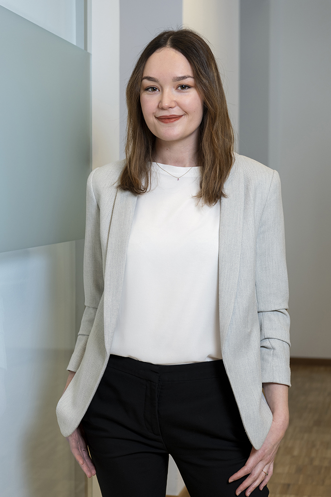 Mag. Emina Riedl