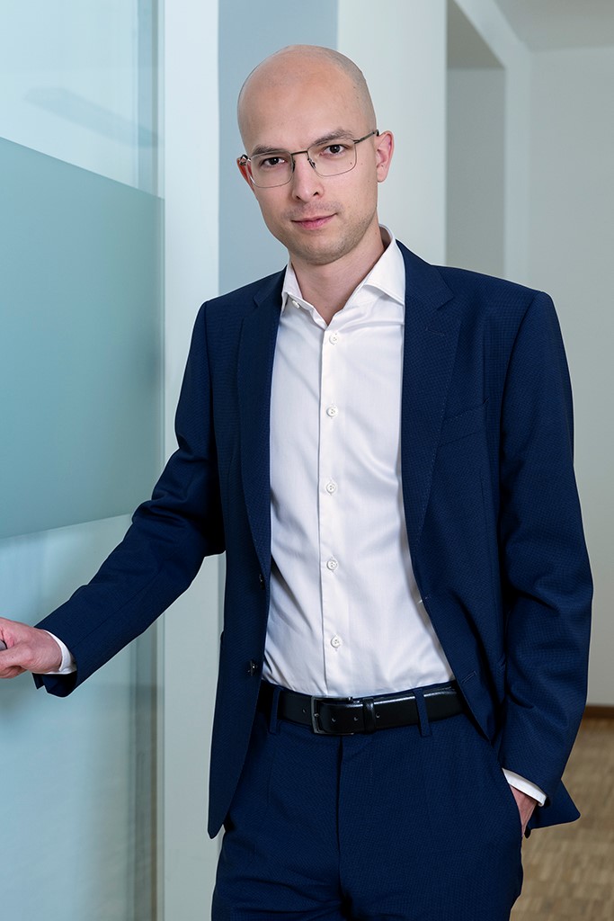 Dr. Jonathan Moritz